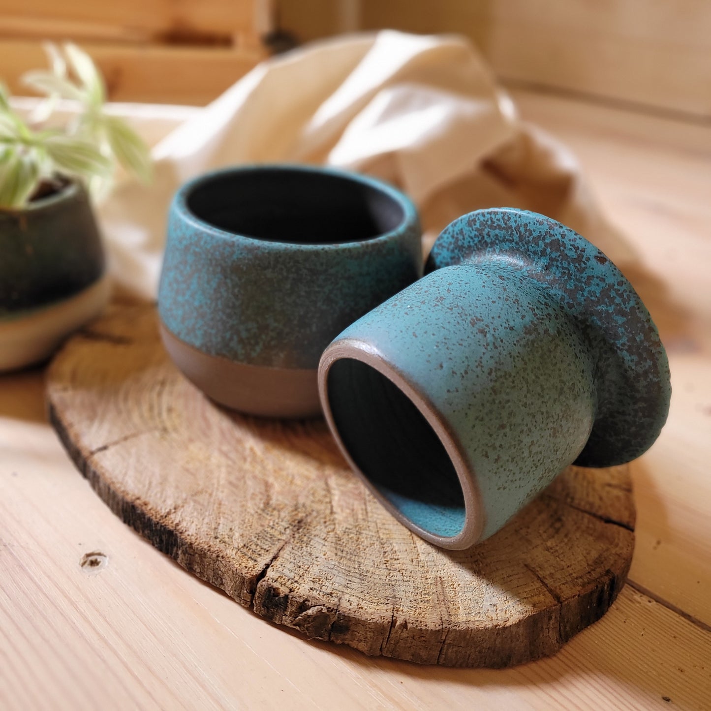 Franse boterpot - Donkerblauw, met getextureerd deksel