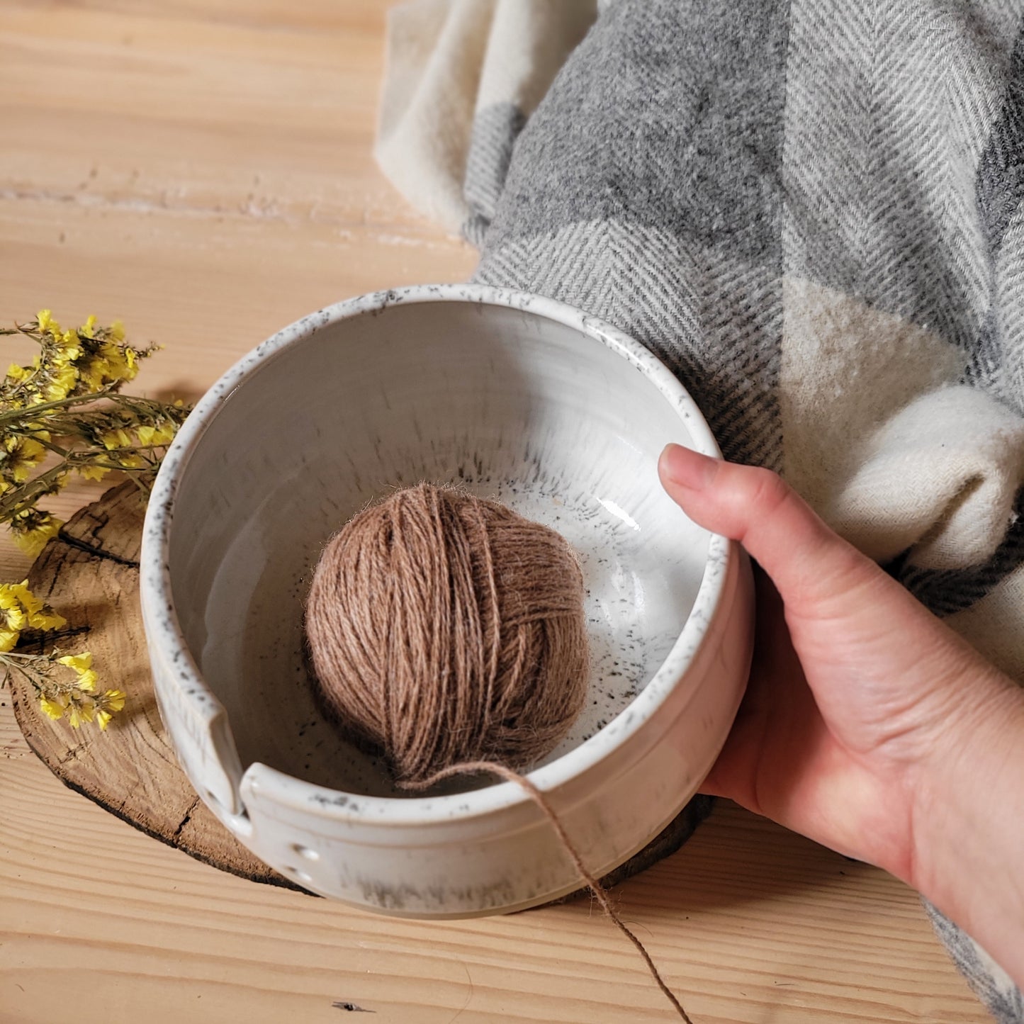 Grand Bol à Laine en Céramique Fait Main