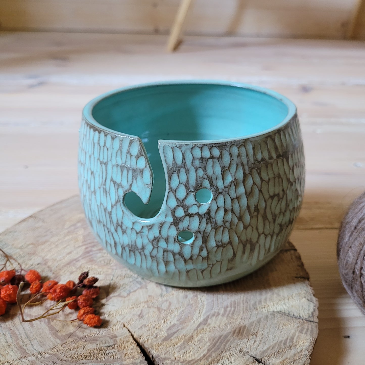 CERAMIC YARN BOWL