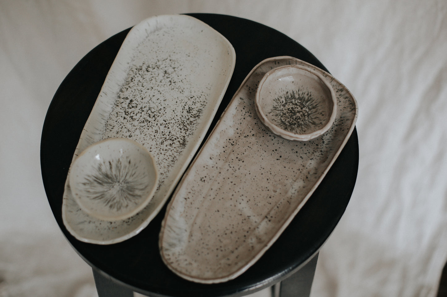 Modern Minimalist Style Pottery Salt and Pepper Set Description
