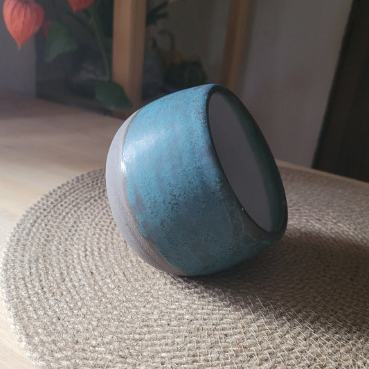 Keramikas sāls podiņš, ar glazūras nepilnībām