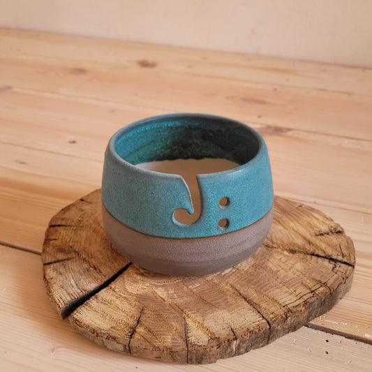 Ceramic yarn bowl- small glaze imperfection