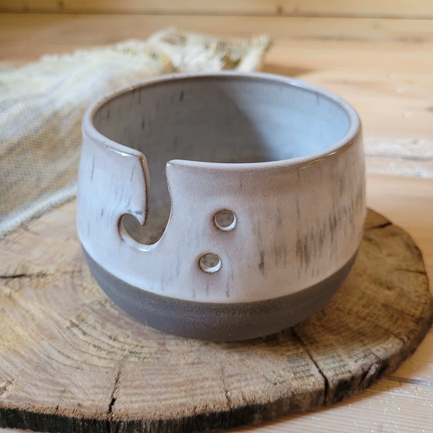 CERAMIC YARN BOWL