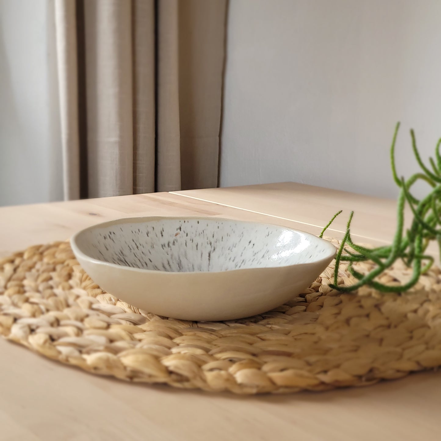 Ceramic serving bowl