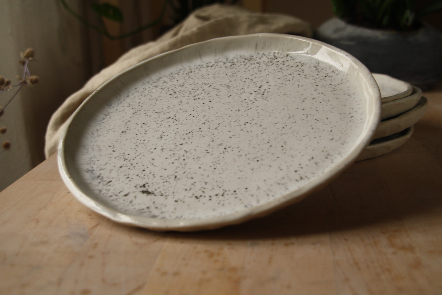 Large Dinner plate"White SPECKLED" 24 cm