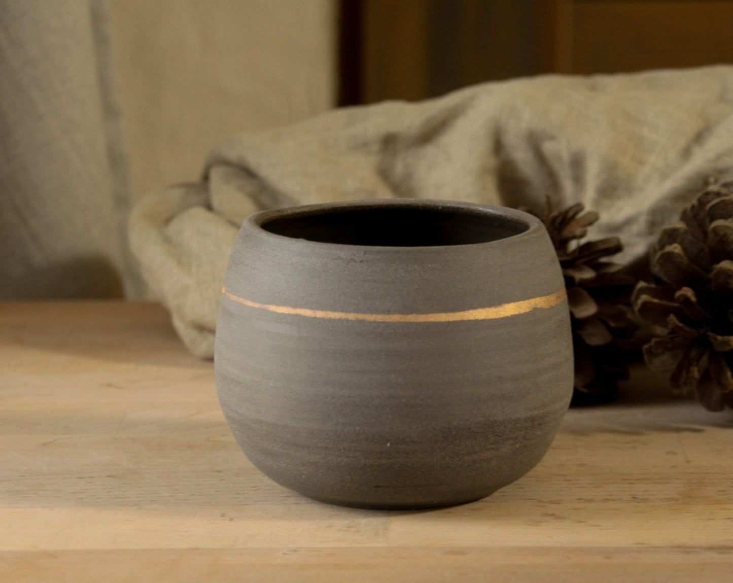 Handmade Ceramic Bowl: Modern Minimalist Style for the Kitchen